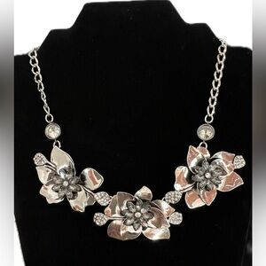 White House Black Market 18" Silver Toned Flowers With Crystals Necklace